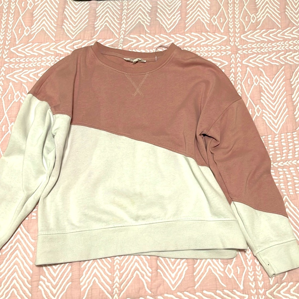 EUC dusty pink and white sweatshirt